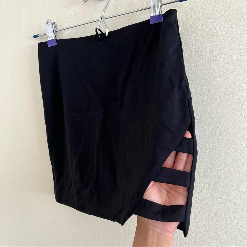 F21 Black Mini Skirt Small